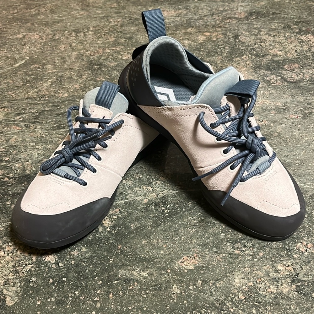 Black Diamond Suede Approach Shoes! 👟 - Picture 3 of 11